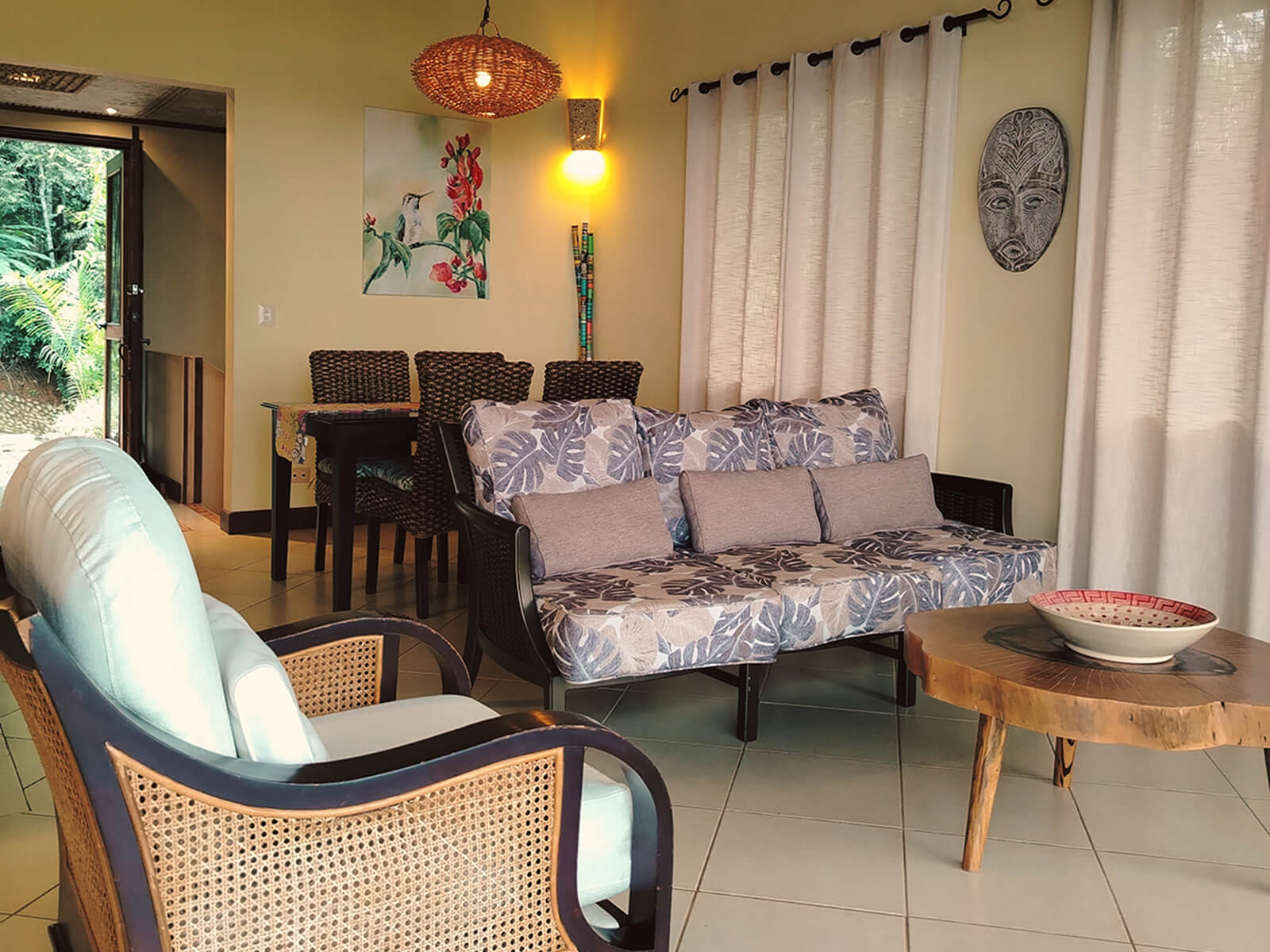 villa-tuanis_19.jpg