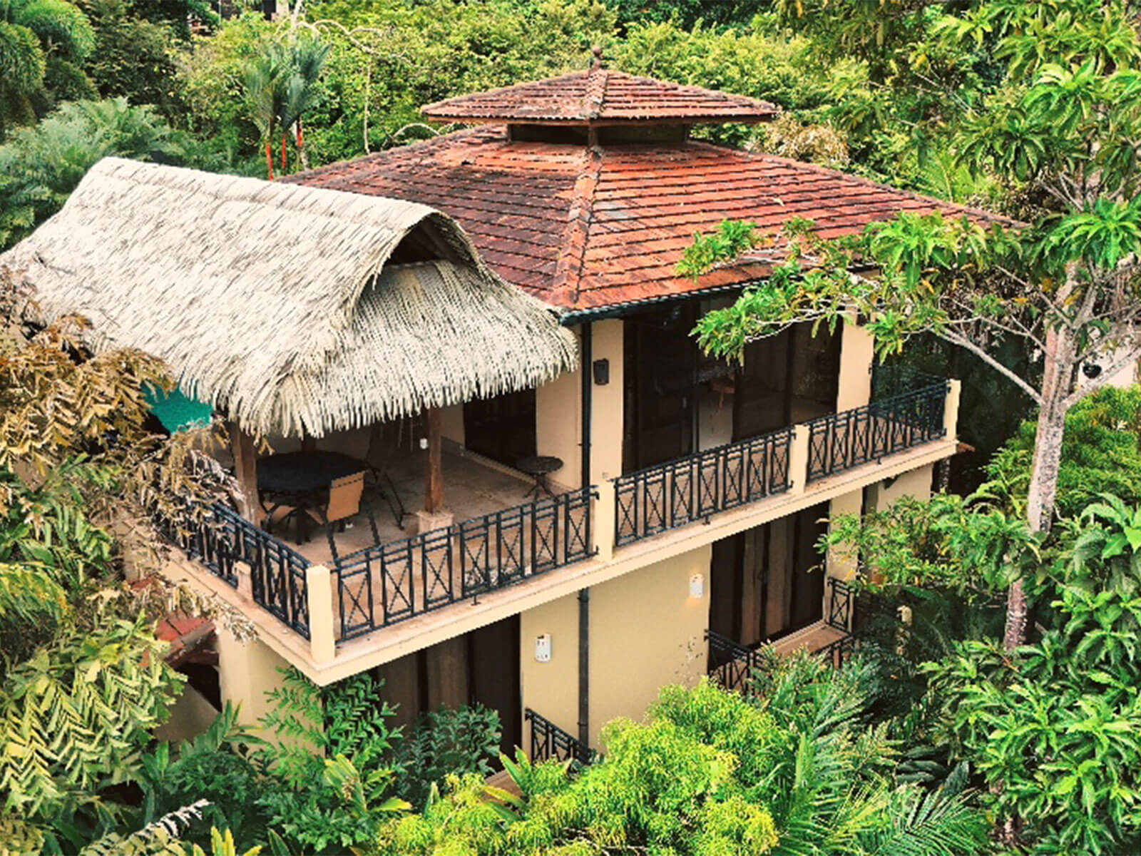 villa-tuanis_5.jpg